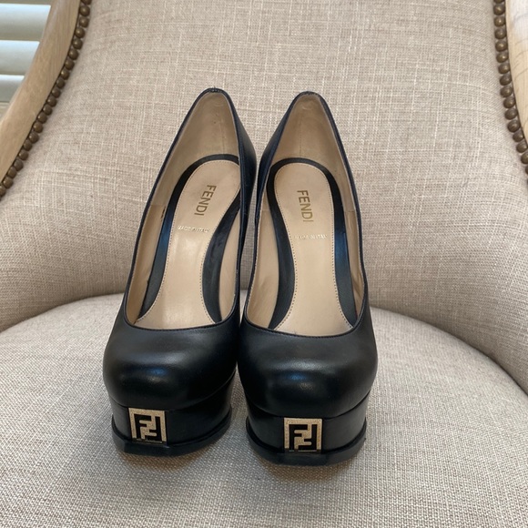 Fendi 'Fendista Zucca' Platform Pump
